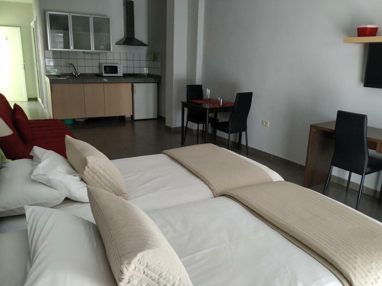 Apartamentos El Patio ロス・ジャノス・デ・アリダネ エクステリア 写真